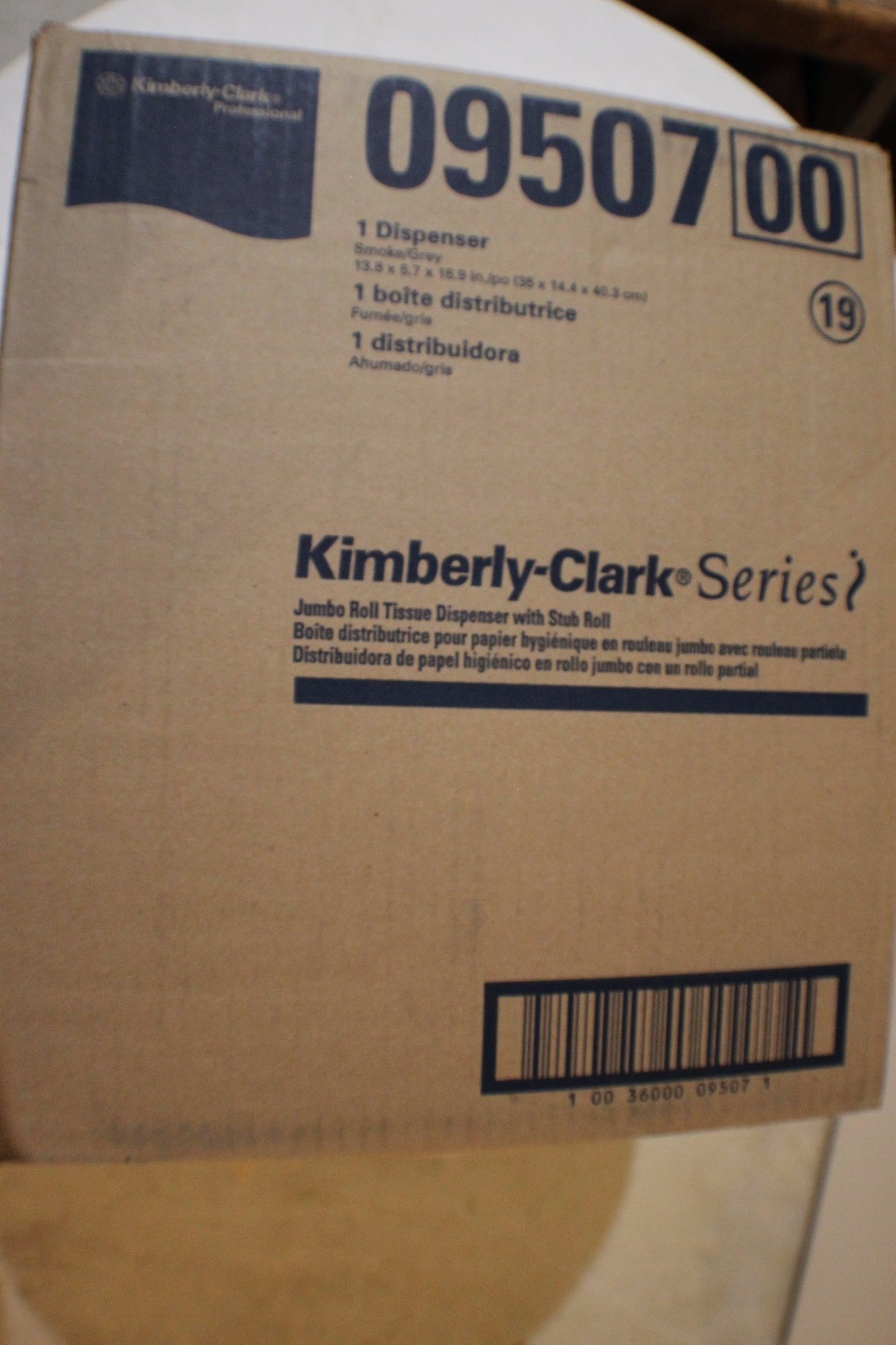 Kimberly Clark Tissue Dispenser Professional JRT Escort Jumbo Roll NEW