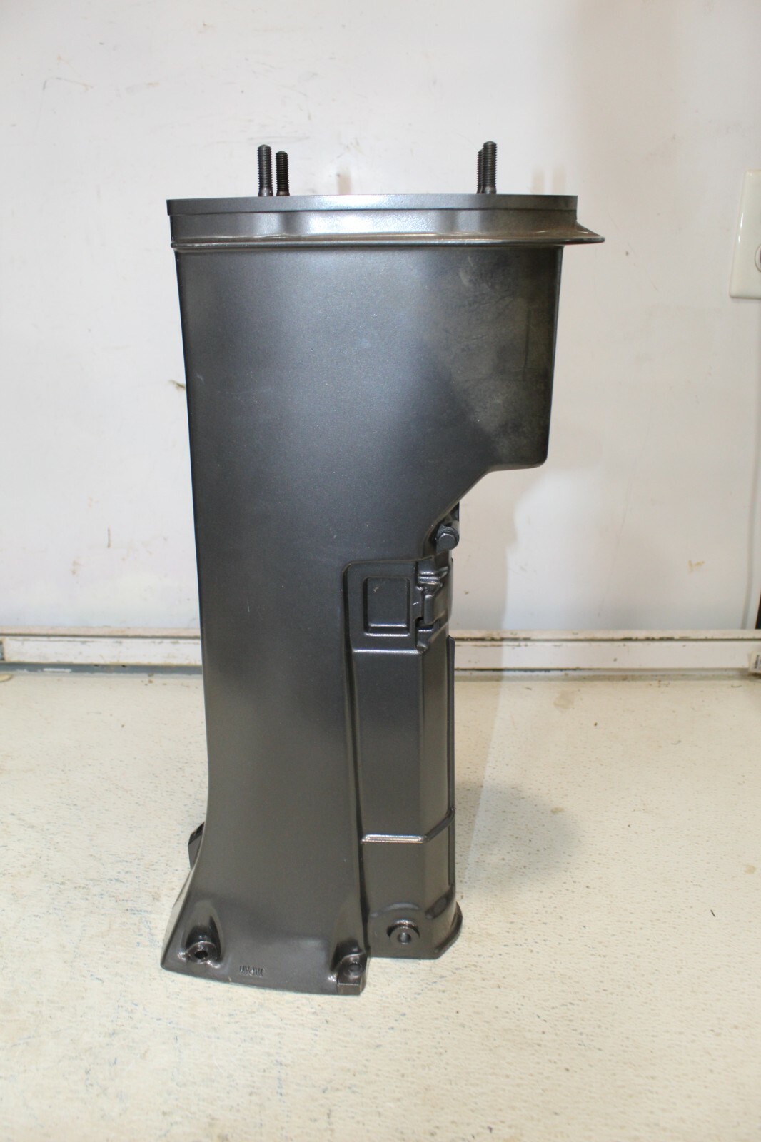 OEM TOHATSU NISSAN DRIVE SHAFT HOUSING L PART # 350S610303