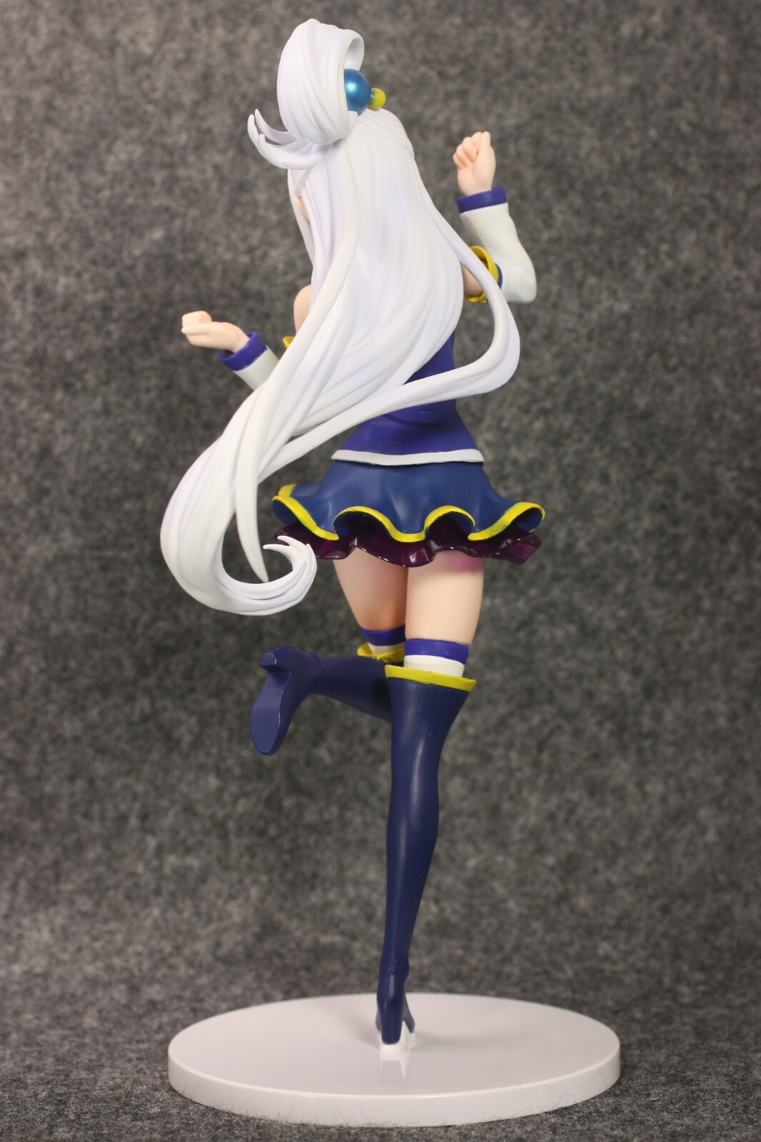 Animation Art & Characters Re Zero Figure Figurine PVC 1/7scale Emilia
