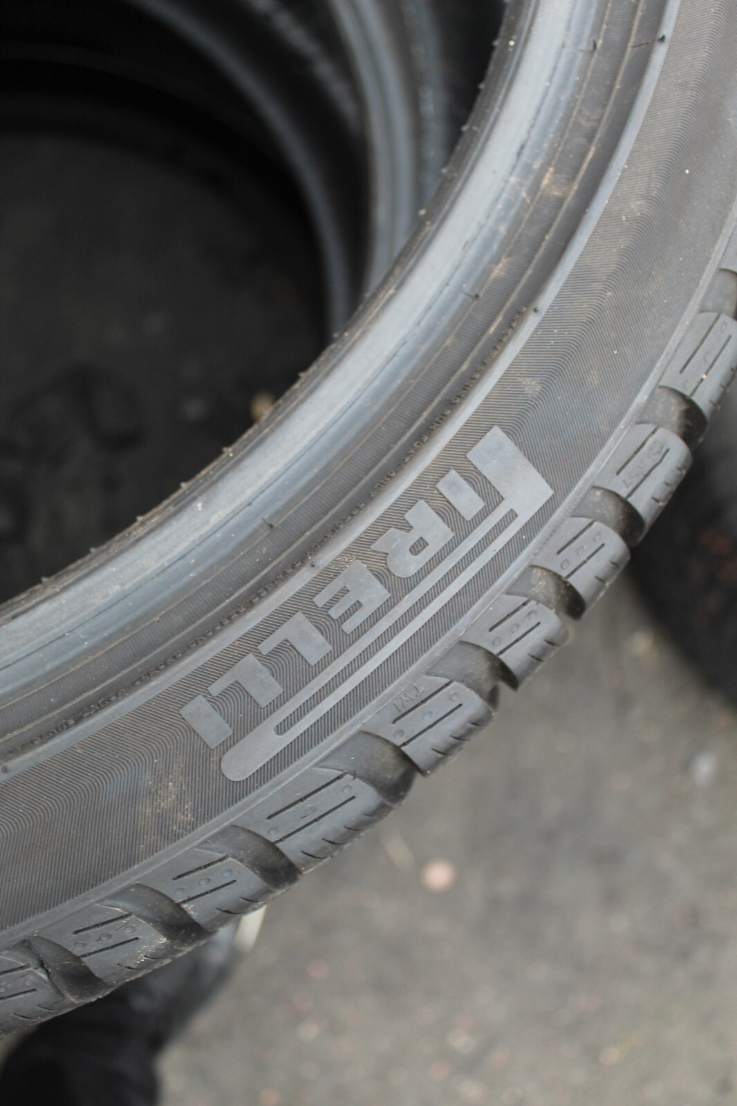 245 40 20 Pirelli, Winter, RunFlat, XL M+S 99Y, x2 A Pair 6.5mm (F1_tyres) L3107