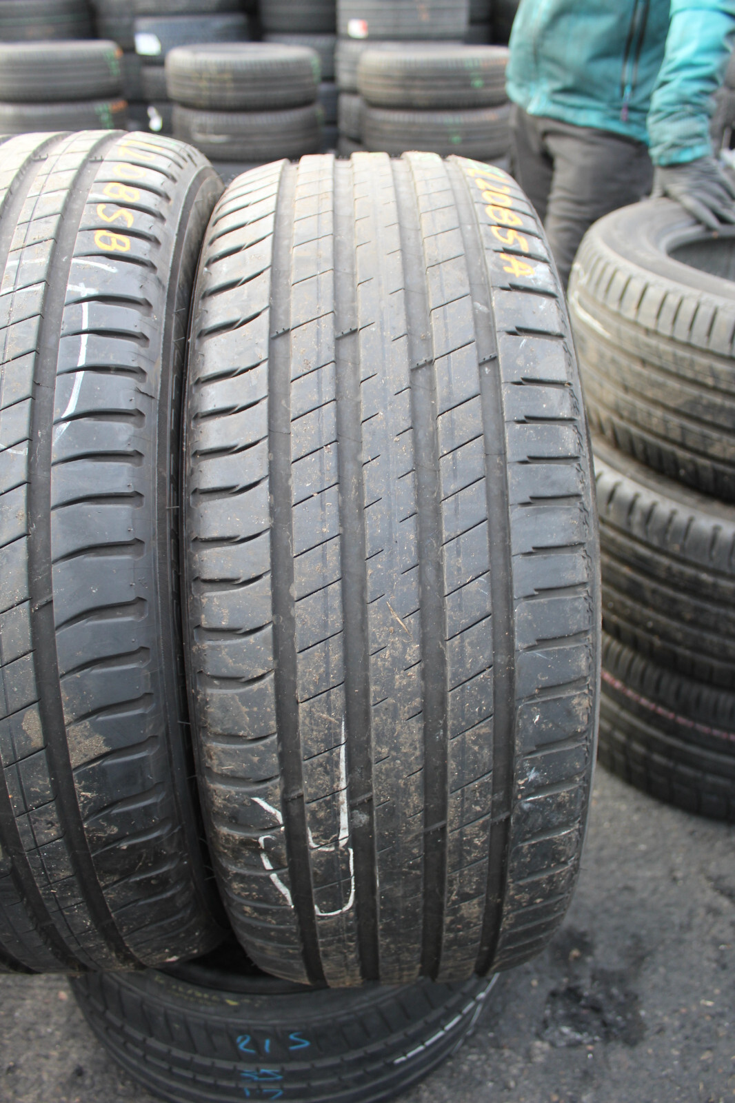 235 55 19 Michelin, Latitude Sport 3, MO, 101V, x2 A Pair 6.1mm (F1_tyres) L2085
