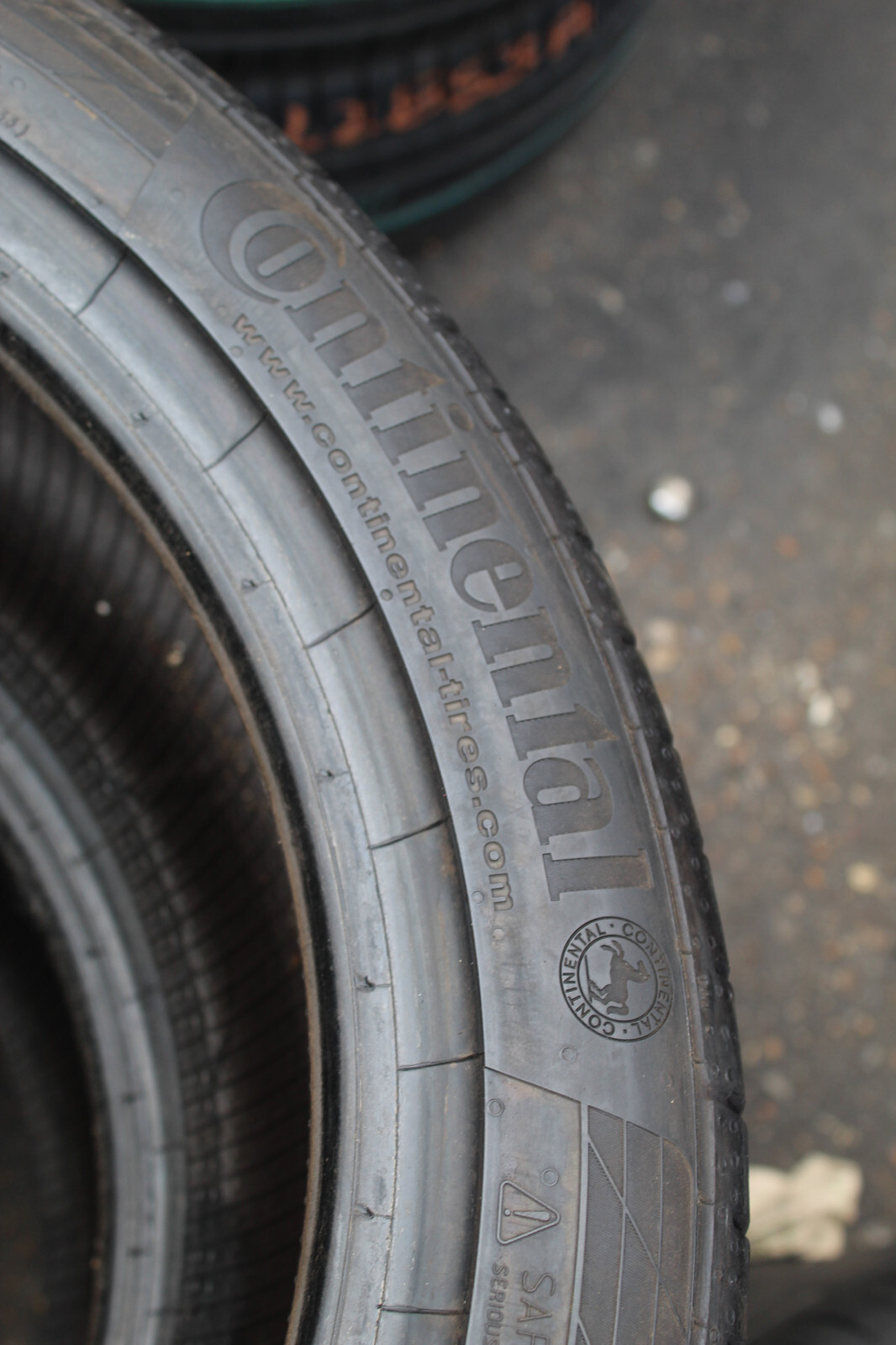 215 45 17 Continental, CSC 5, 87W, x2 A Pair 6.7mm (F1_tyres) L3481