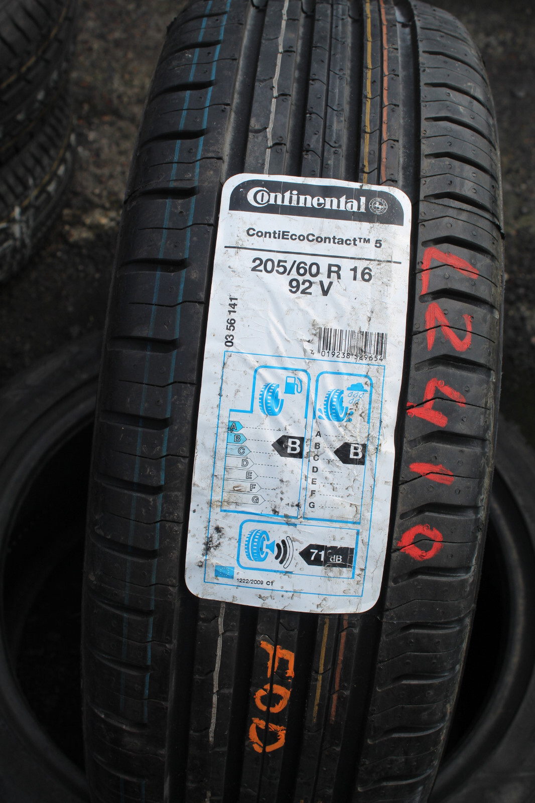New 205 60 16 Continental, C. Eco Contact 5, 92V, x1 Single (F1_tyres) FOD L2410