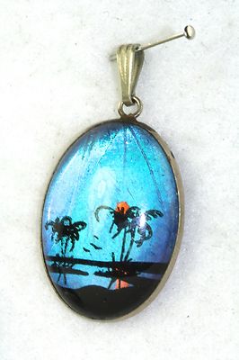 VINTAGE 1940'S TROPICAL SCENE BUTTERFLY WING NECKLACE | eBay