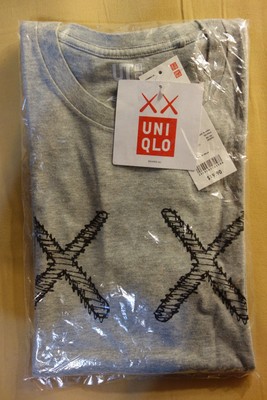 Pre-owned Uniqlo Kaws X  Ut 2016 Short Sleeve Graphic T-shirt "xx / Character Letters" Grey In Gray