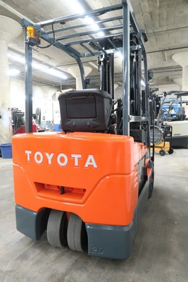 2015' Toyota 7FBEU20, 4,000# Electric Forklift, 36 Volt Battery, Quad Mast, S/S