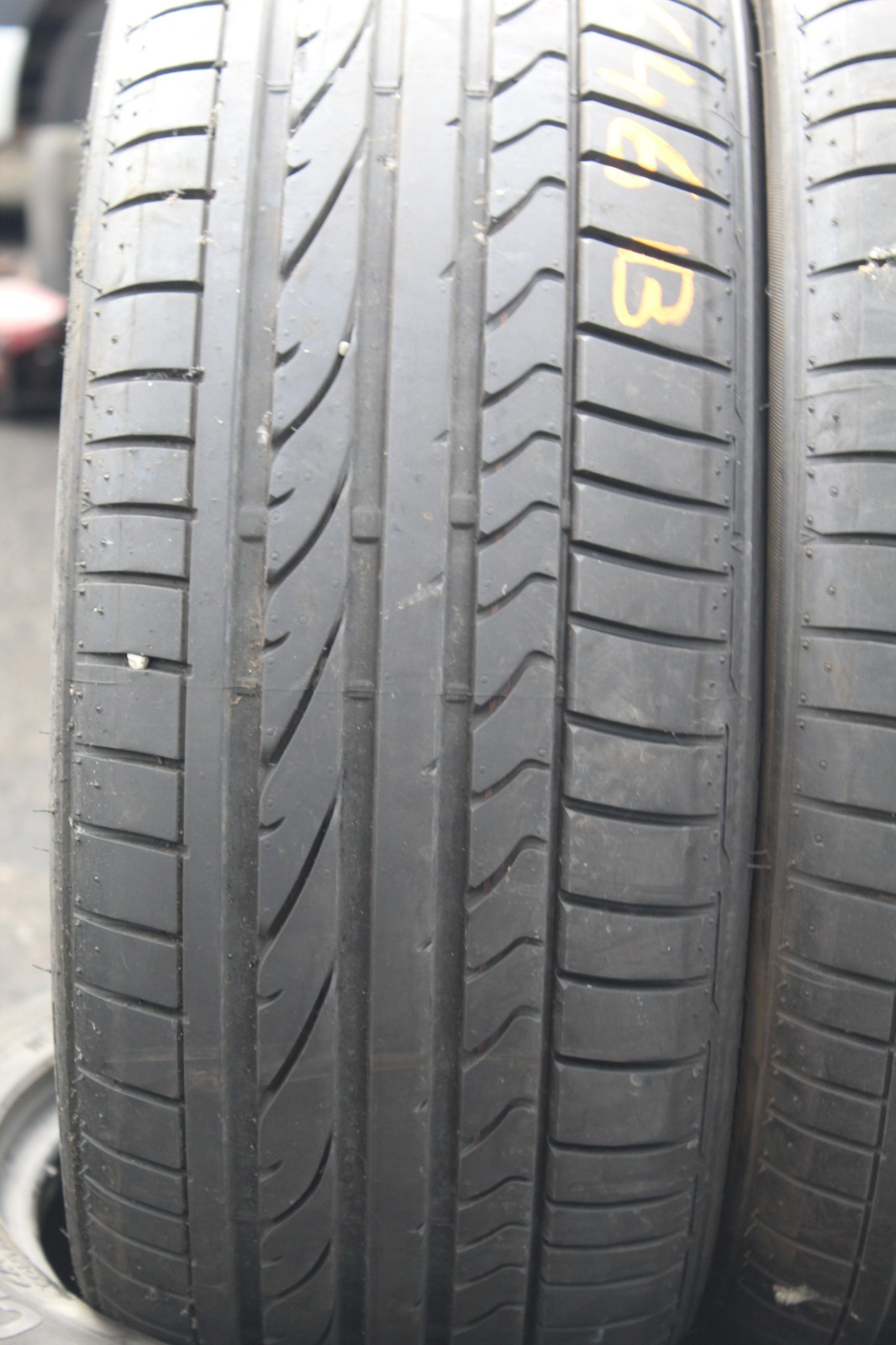 New 215 40 17 Bridgestone, Potenza RE050A, 87V, x2 A Pair (F1_tyres) L3646