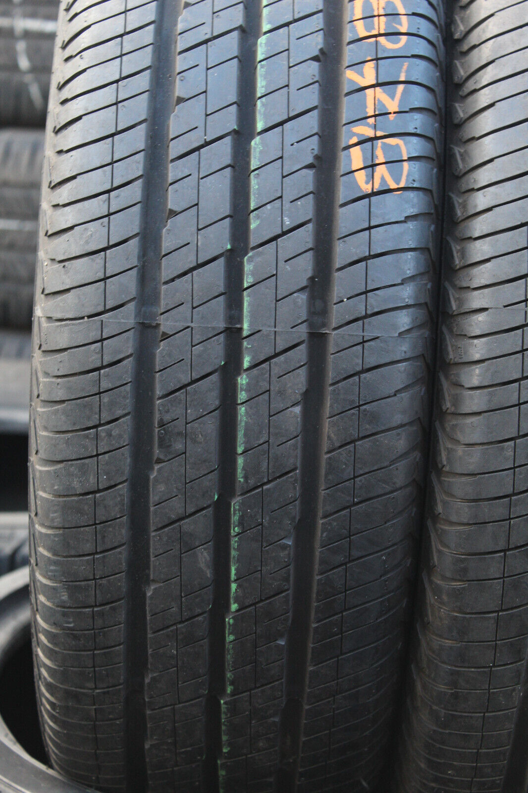 New 215 65 16C Continental, Vanco 2, 109/107T, x2 A Pair (F1_tyres) L3287