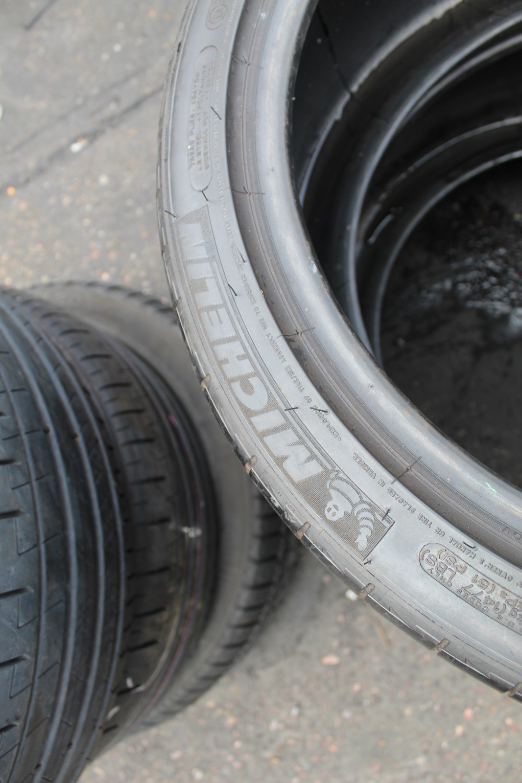 265 35 19 Michelin, Pilot Sport, N2, 94Y x2 A Pair 7.0mm (F1_tyres) FO/D L3616