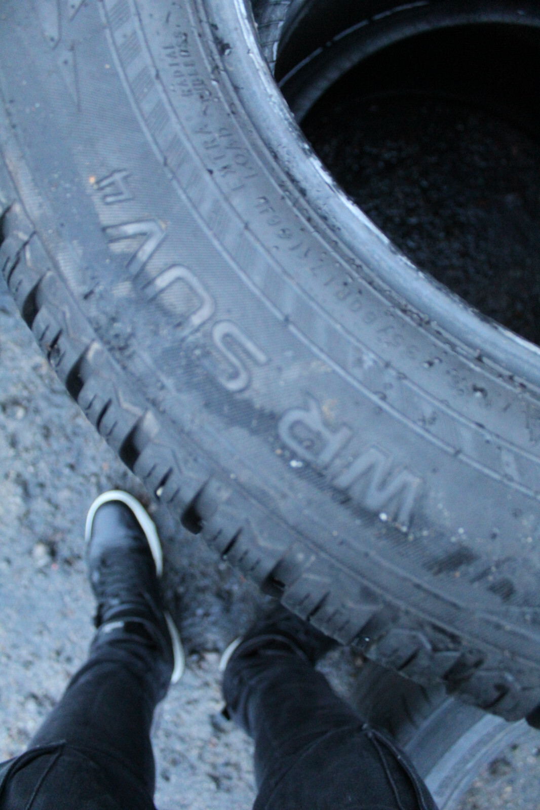 235 60 17 Nokian, Winter, M+S, XL, 106H, x2 A Pair 7.8mm (F1_tyres) L1912