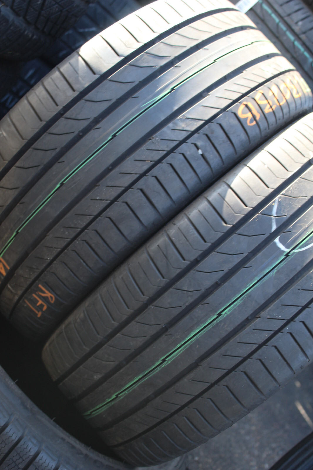 255 40 18 Continental, CSC5 SSR, RunFlat, 95Y, x2 A Pair 6.0mm (F1_tyres) L3023