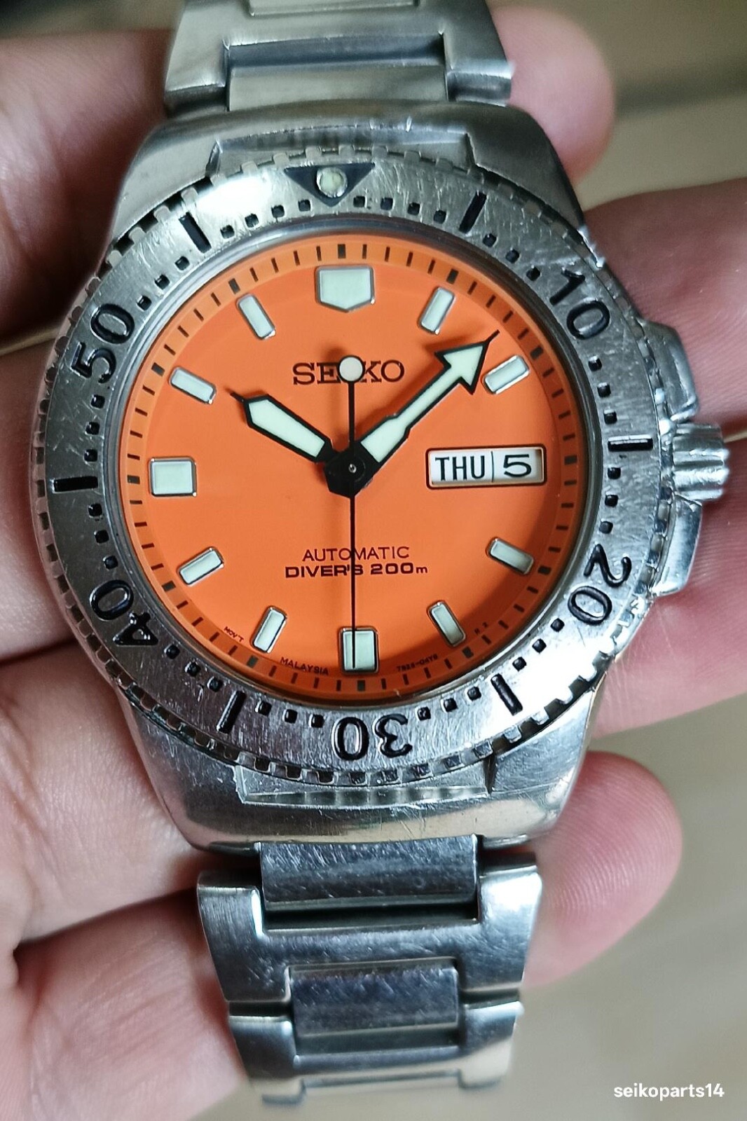 SEIKO KNIGHT RARE ORANGE SKXA61 7S26-01X0 U.S. MARKET 2006