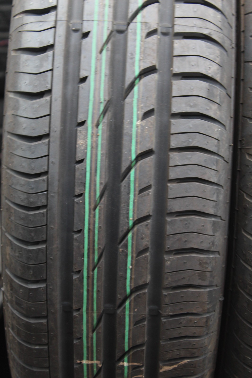 New 205 60 16 Continental, CPC 2, XL, C-Seal, 96H, x1 Tyre (F1_tyres) L3683