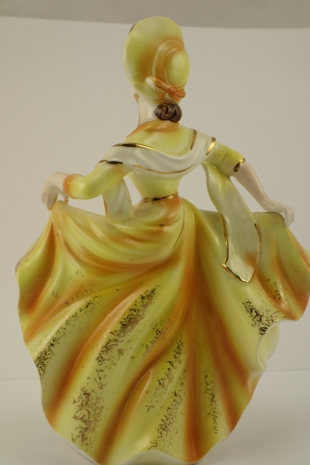 Beautiful Vintage 1950's Porcelain Southern Belle Lady Figurine Gold Trim