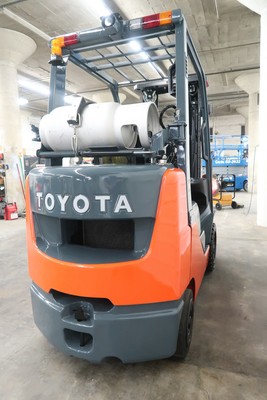 2016' Toyota 8FGCU25, 5,000# Cushion Tire Forklift, Triple, Sideshift, 3297 Hrs.