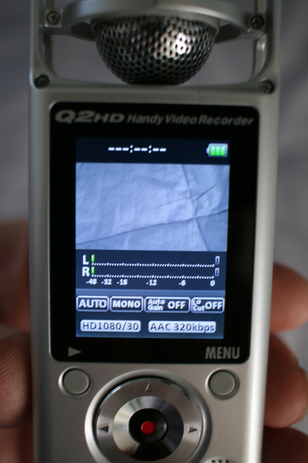 ZOOM Q2HD Handy Video & Audio Recorder Q2 HD with NEW SanDisk 16GB SD Card