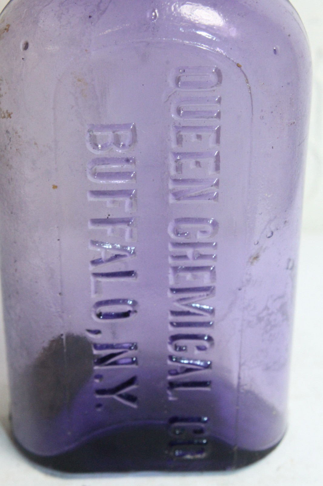 Buffalo NY Antique Purple Queen Chemical Co Medicine Bottle Apothecary Pharmacy