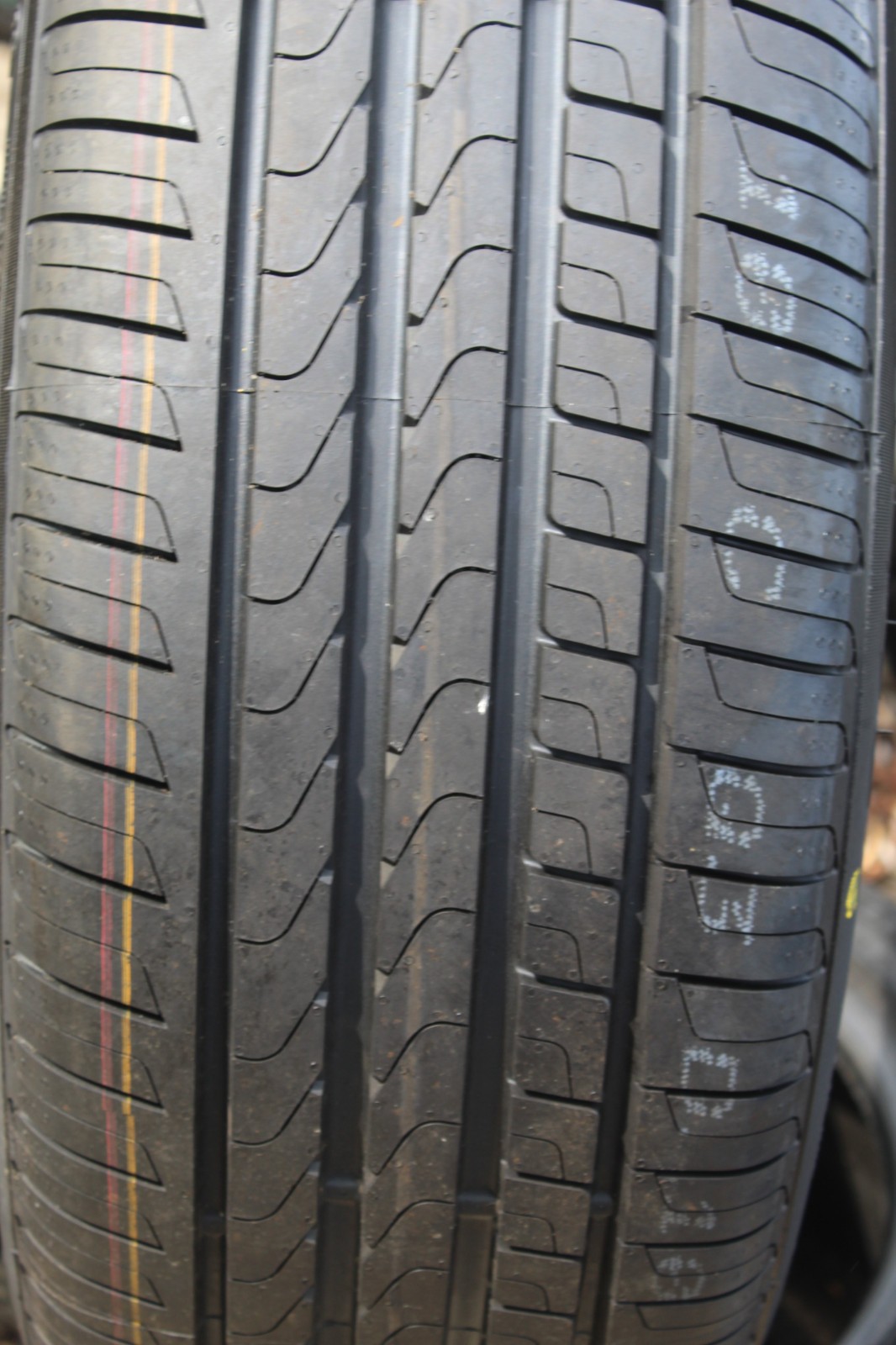 New  245 50 19 Pirelli, RunFlat, 105W, x1 Single Tyre (F1_tyres) X76