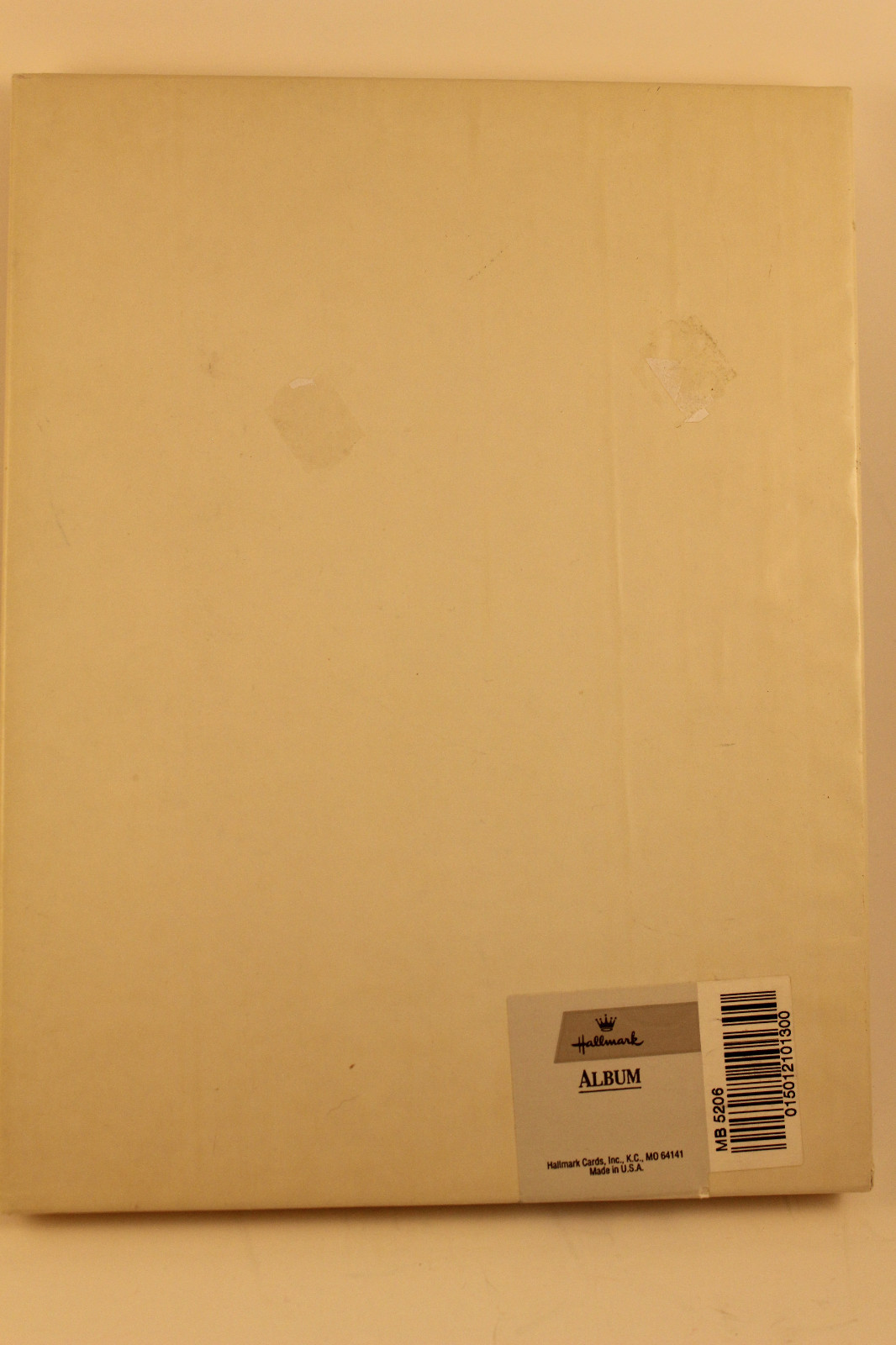 Hallmark wedding guest book/Album with pen holder but no pen New in Box