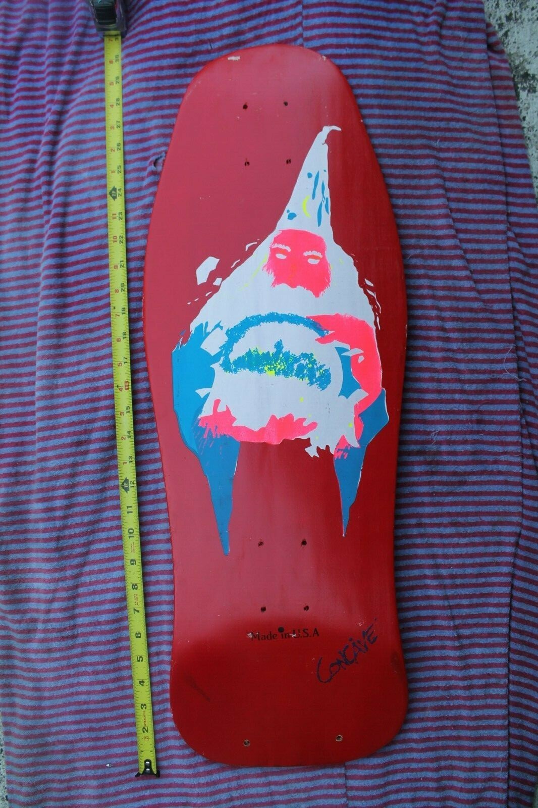 WIZARD Magic Red Action Sports 80's Concave 10.5 x 30in