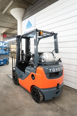 2013' Toyota 8FGU18, 3,500# Pneumatic Tire Forklift, Dual Fuel, 3 Stage, S/S