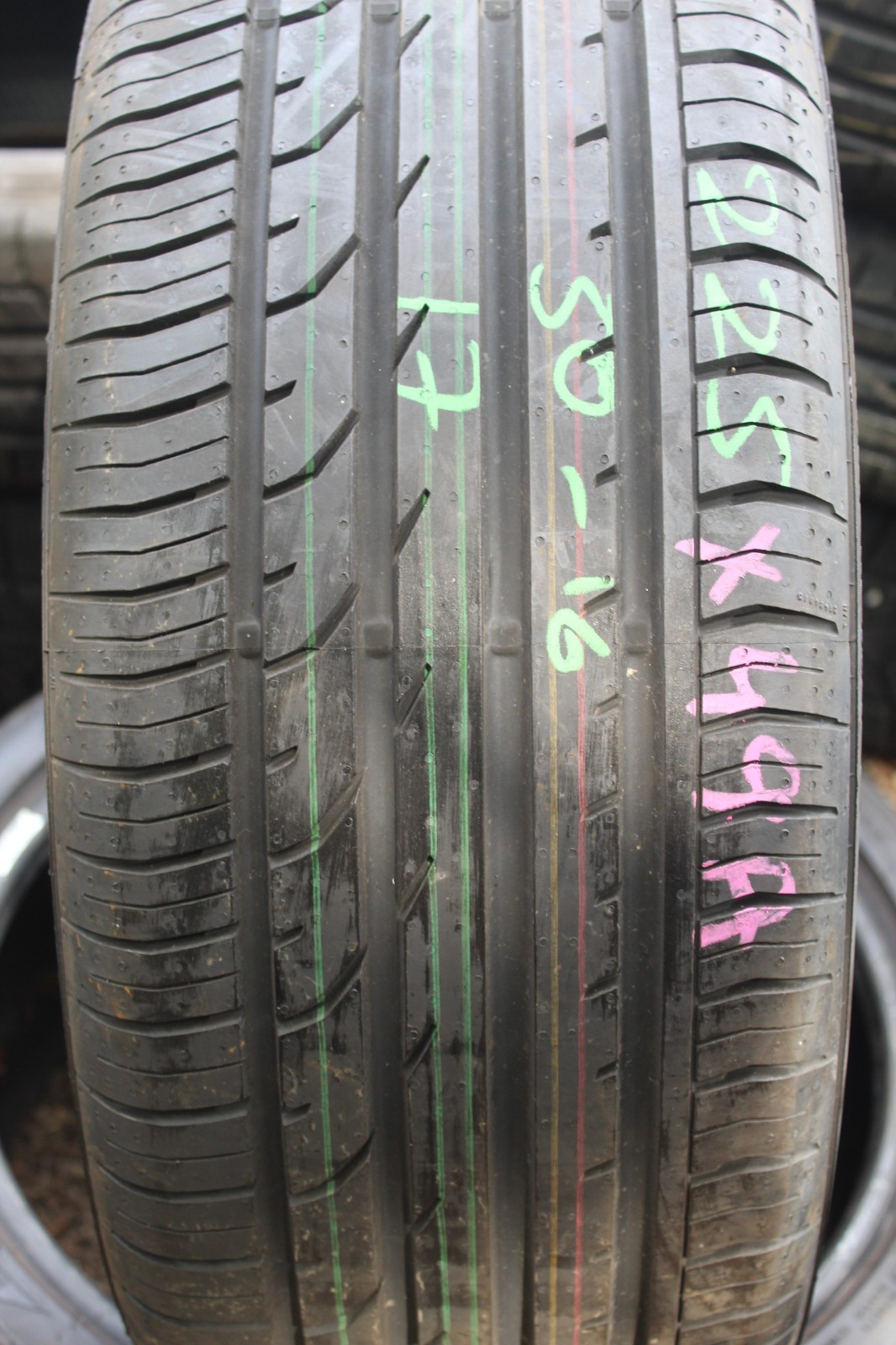 New 225 50 17 Continental, Premium Contact 2, XL, 98V, x1 Tyre (F1_tyres) X49