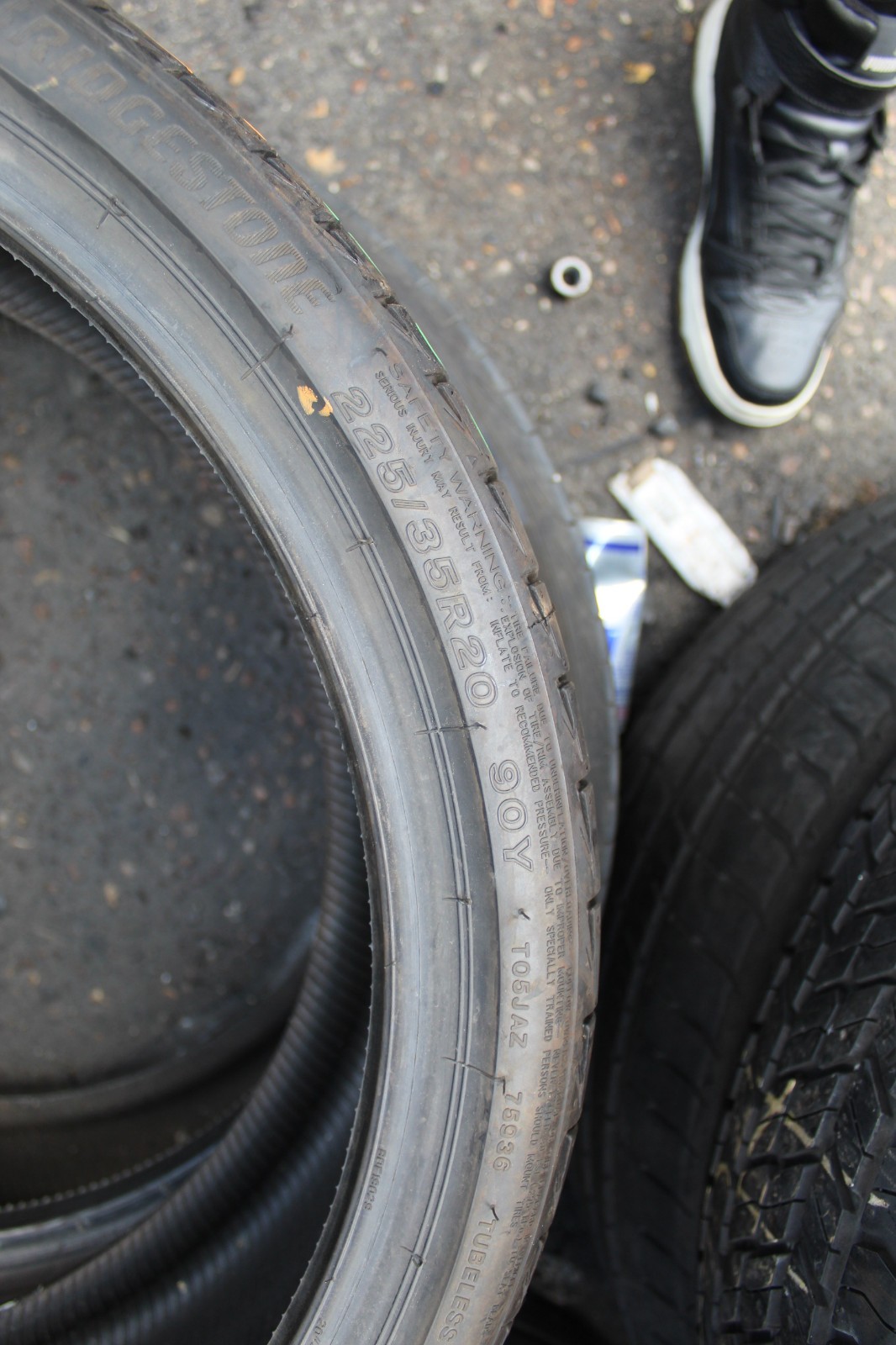 New 225 35 20 Bridgestone, RunFlat, Star, 90Y, x1 Single Tyre (F1_tyres) L3580