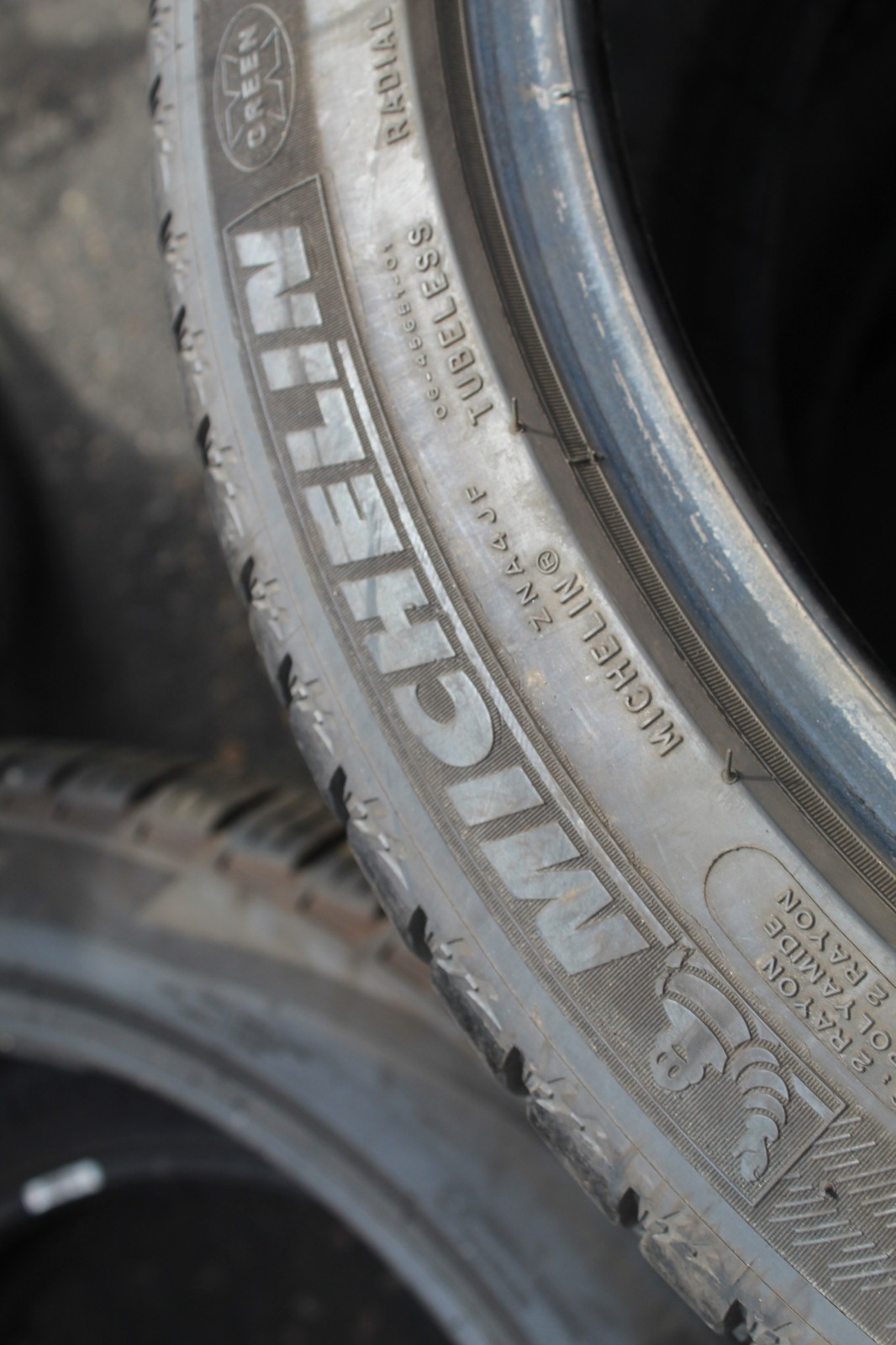 275 40 22 Michelin, RunFlat, XL, ZP, 106W, x2 A Pair 5.2mm (F1_tyres) FO L3642