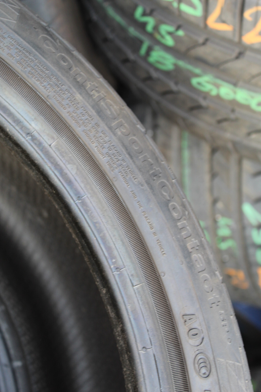 255 35 19 Continental, CSC 5P, XL, AO, 96Y, x2 A Pair 5.5mm (F1_tyres) L2846