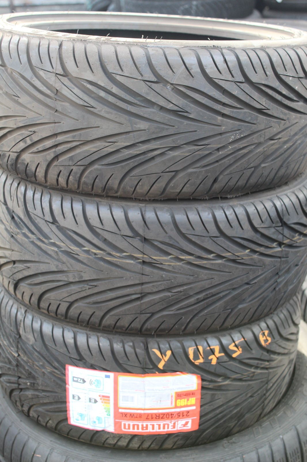 New 215 40 17 Fullrun, HP199, XL, 87W, x1 Single Tyre (F1_tyres) YD075