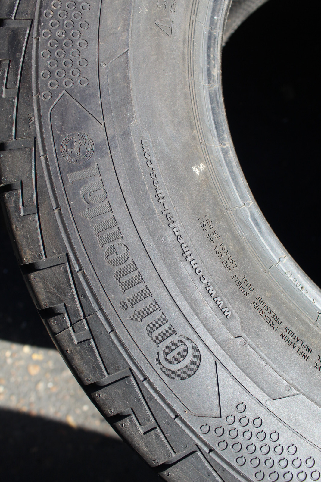 New 215 70 15C Continental, CVC 100, 109/107S, x1 Single (F1_tyres) FO L3369