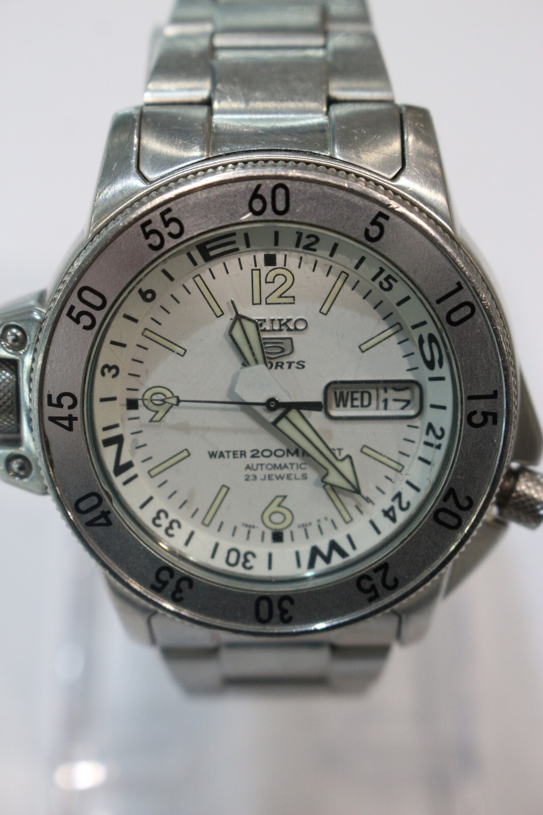 hii07　 Orbit Half-zip Sweatshirt - Red | Levi's® RO