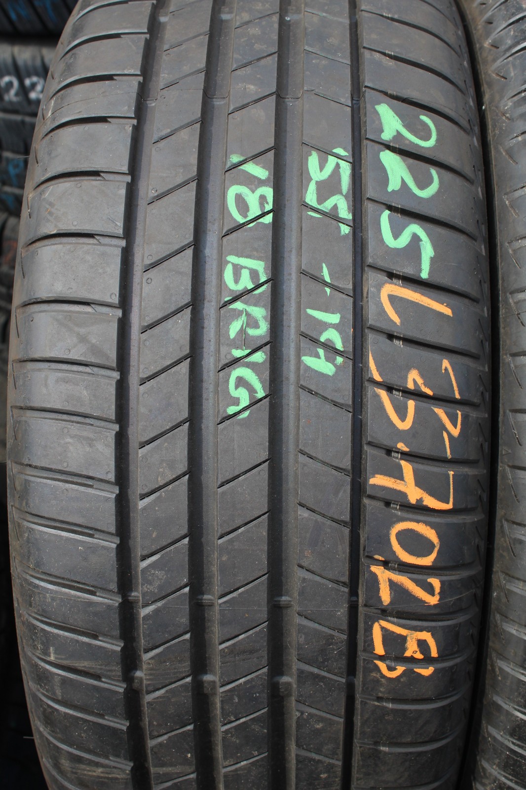 New 225 55 18 Bridgestone, Turanza T005, AO, 102Y, x1 Tyre (F1_tyres) L3702