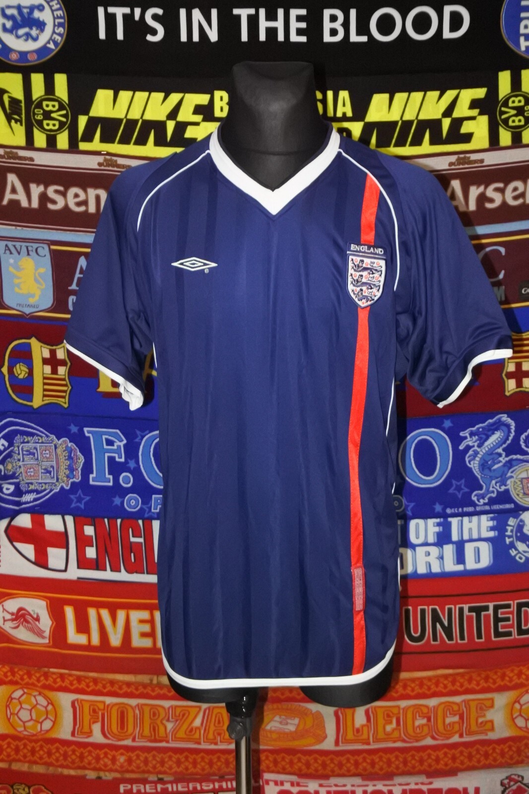 England Football　アンティーク England V Poland, World Cup 1989 - Squad Team Signed Fifa