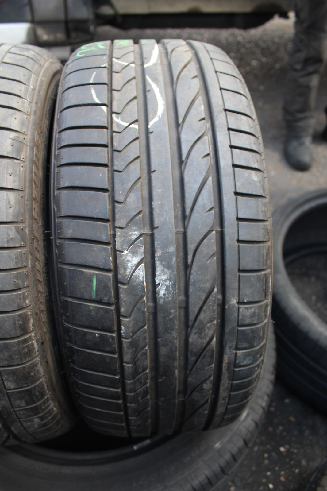 225 40 18 Bridgestone, Potenza, XL, 92Y, x2 A Pair 6.8mm (F1_tyres) FOD L2346