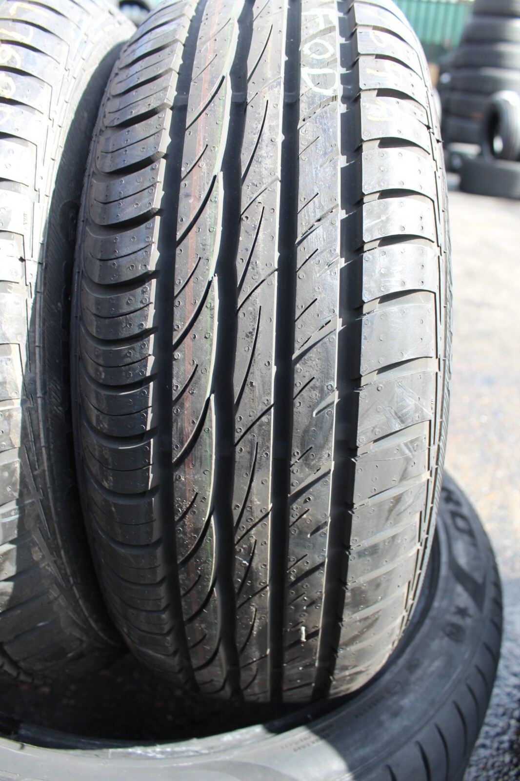 New 195 60 15  Barum, Bravuris 2, 88V, x2 A Pair (F1_tyres) FOD L769