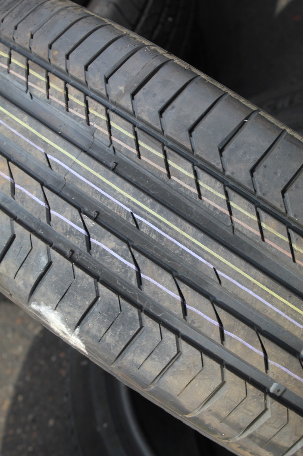 New 235 55 18 Continental, CSC 5, C-Seal, 100V, x1 Single Tyre (F1_tyres) L3700
