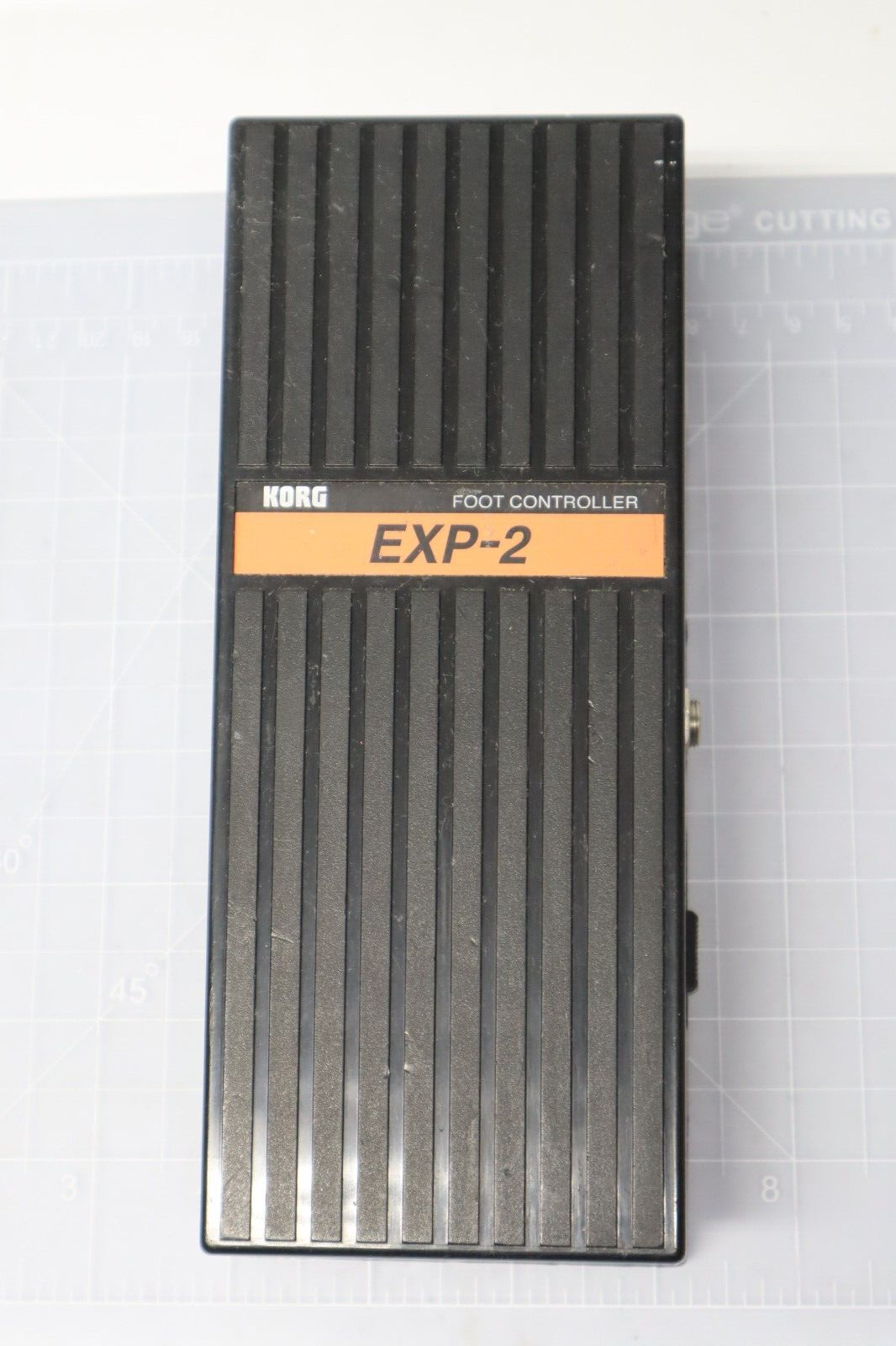 KORG EXP-2 フットコントローラー Amazon.com: Korg EXP-2 Expression Pedal : Musical Instruments