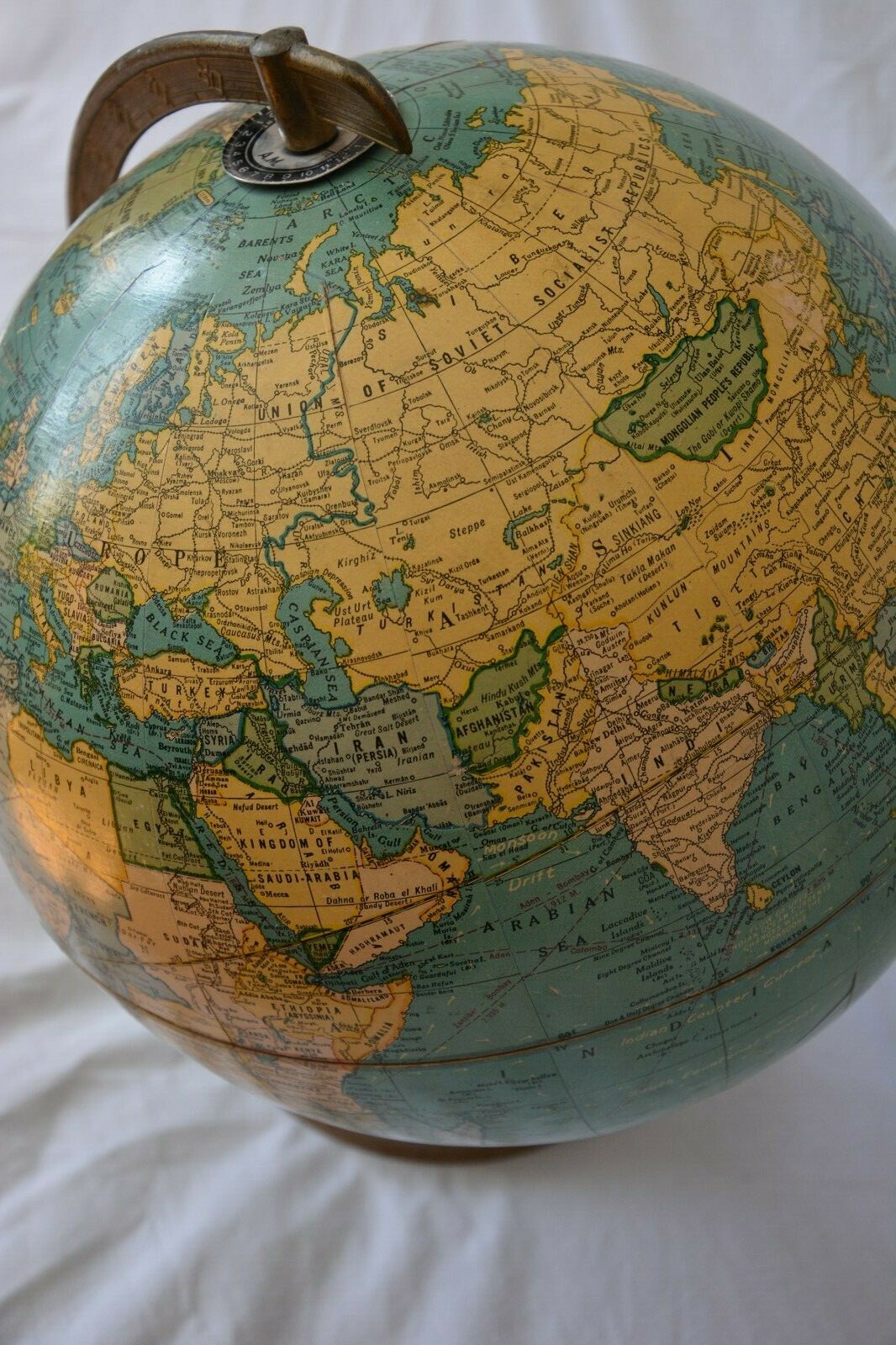 Vintage Explorer 12-inch Physical/Political Globe