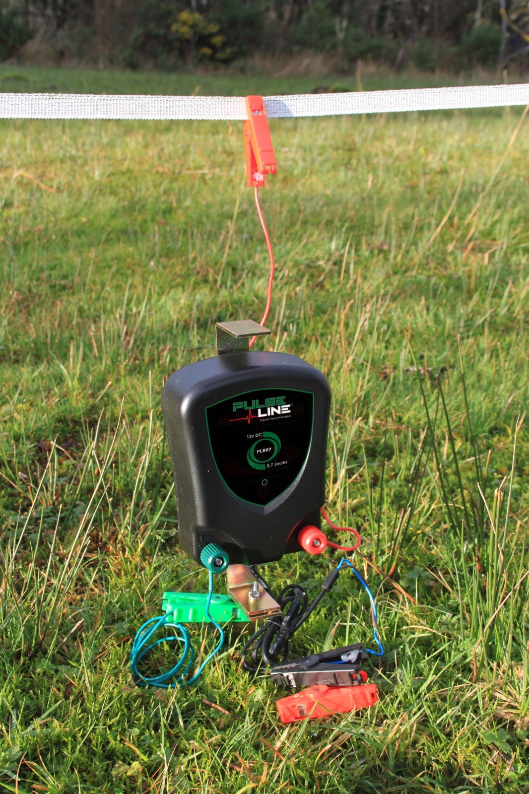 Electric Fence Energiser PLB07 0.7J 12V Fencer Fencing Unit