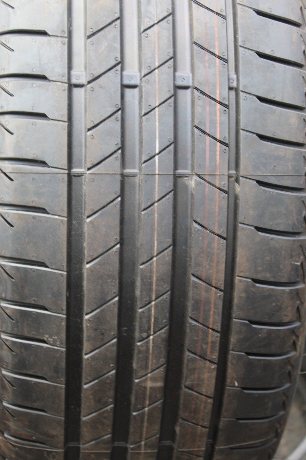 New 225 35 20 Bridgestone, RunFlat, Star, 90Y, x1 Single Tyre (F1_tyres) L3580