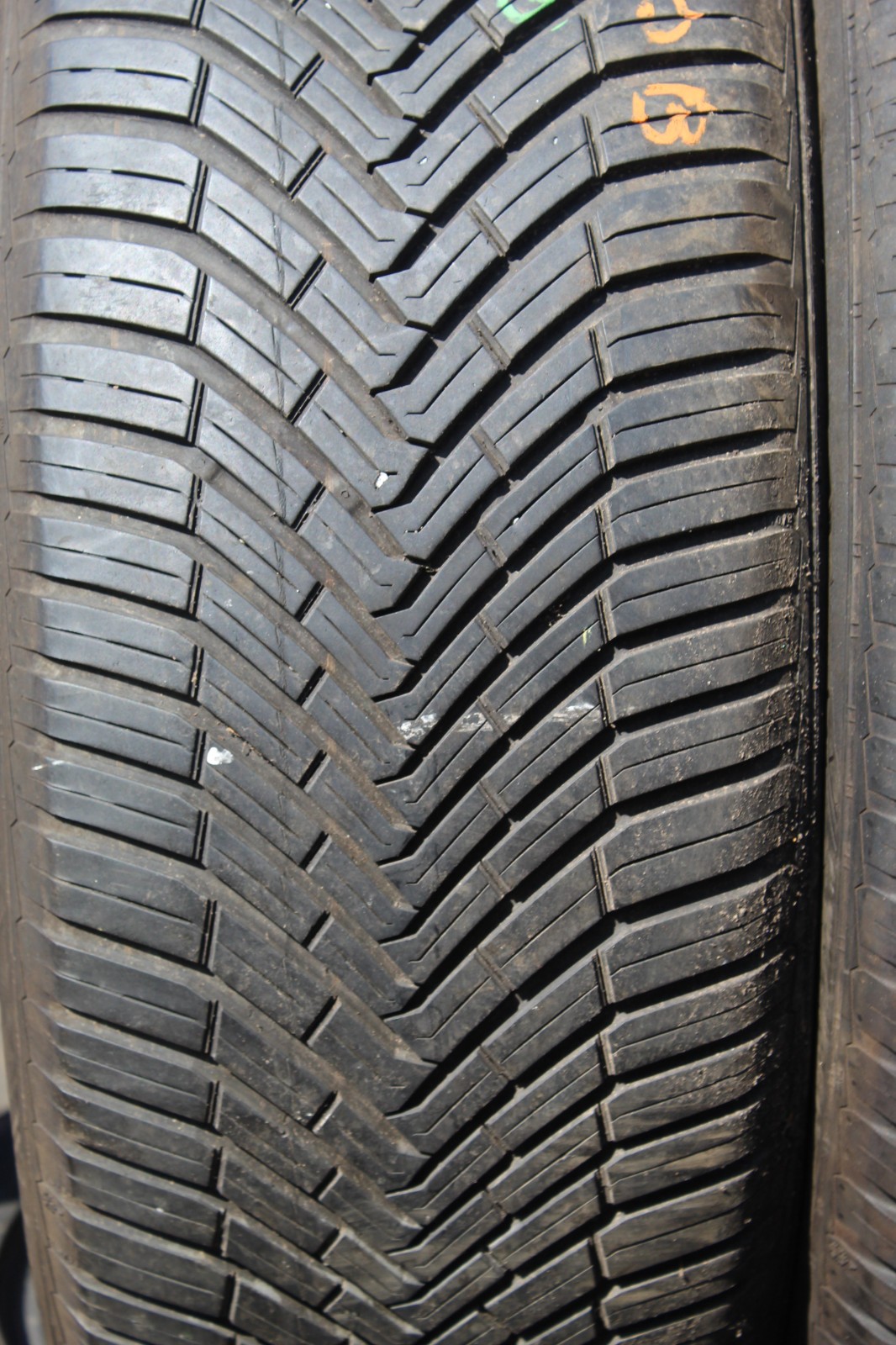 235 55 18 Continental, All Season, M+S, 100V x2 A Pair 7.2mm (F1_tyres) FO L3720