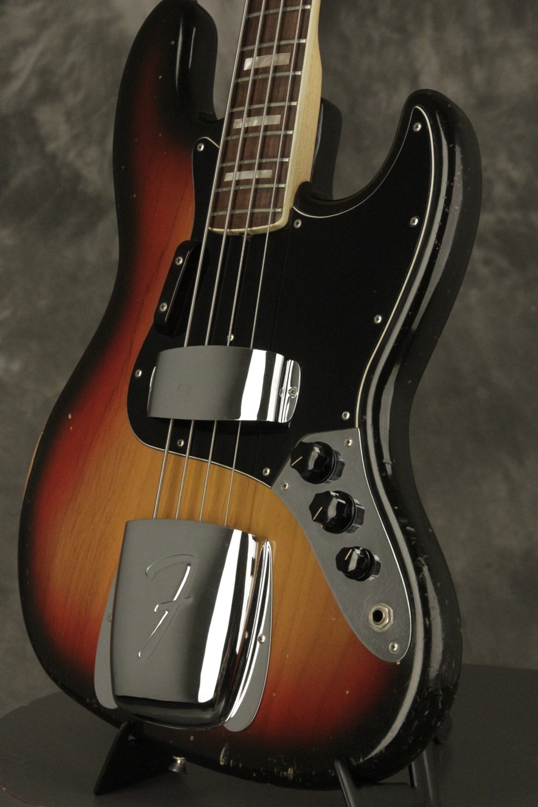 original 1973 Fender JAZZ BASS Sunburst 4-bolt with rosewood board w/ DiMarzio's