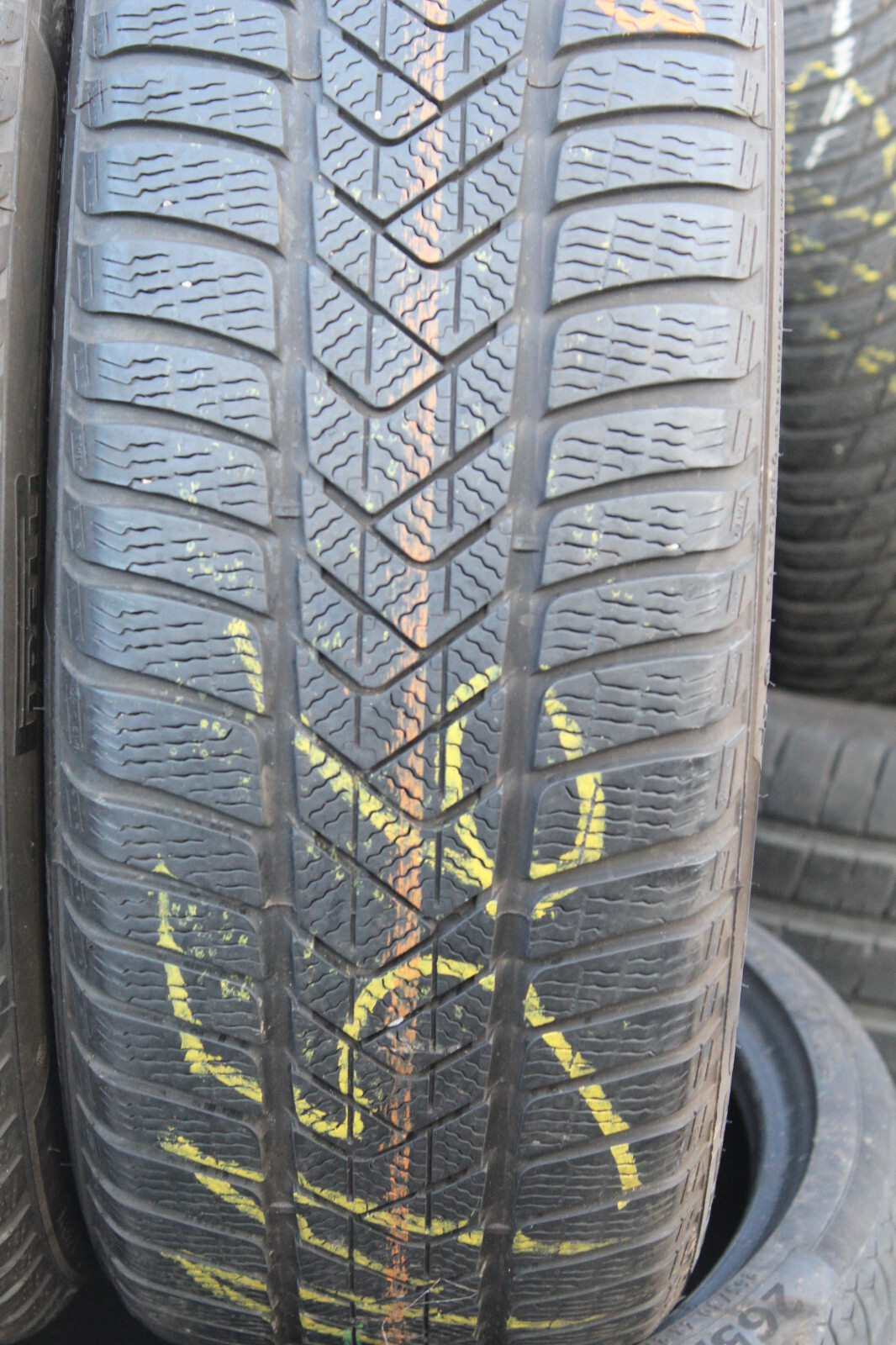 225 45 19 Pirelli, Winter, RunFlat, 96V, x2 A Pair 6.0mm (F1_tyres) L3091