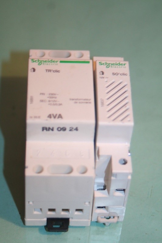 Transformateur De Sonnerie Tr'Clic 230v Secondaire 8/12v Shneider 16891 +16837