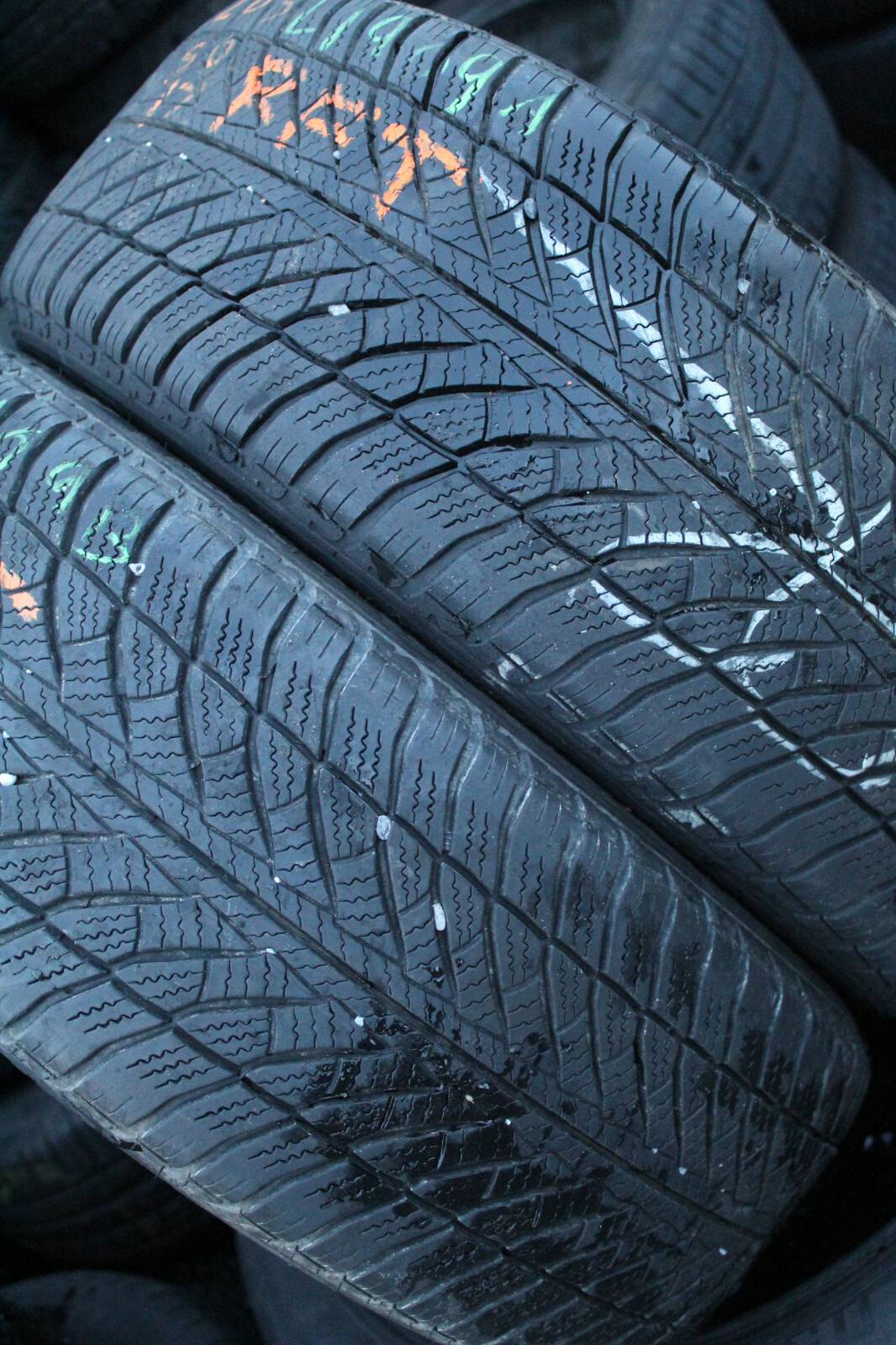 205 50 17 Goodyear, Winter, RunFlat, 89H, x2 A Pair 6.5mm (F1_tyres) L1909