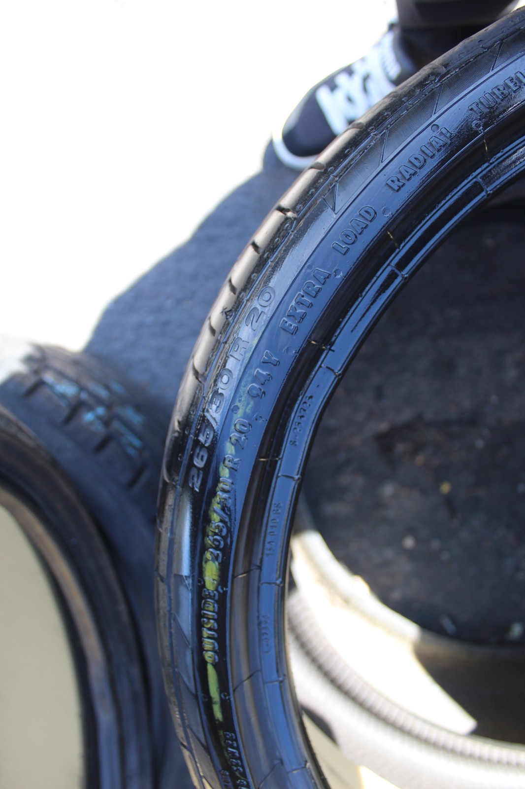 265 30 20 Continental, CSC 5P, RO1, XL, 94Y, x1 Tyre 5.0mm (F1_tyres) L3949