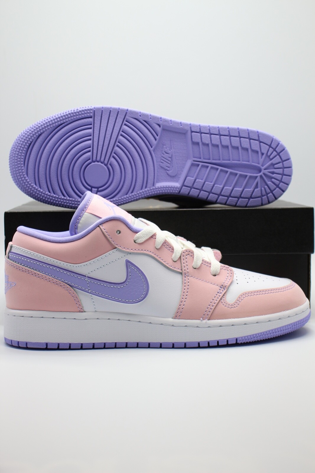 Nike Air Jordan 1 Low SE Arctic Punch 