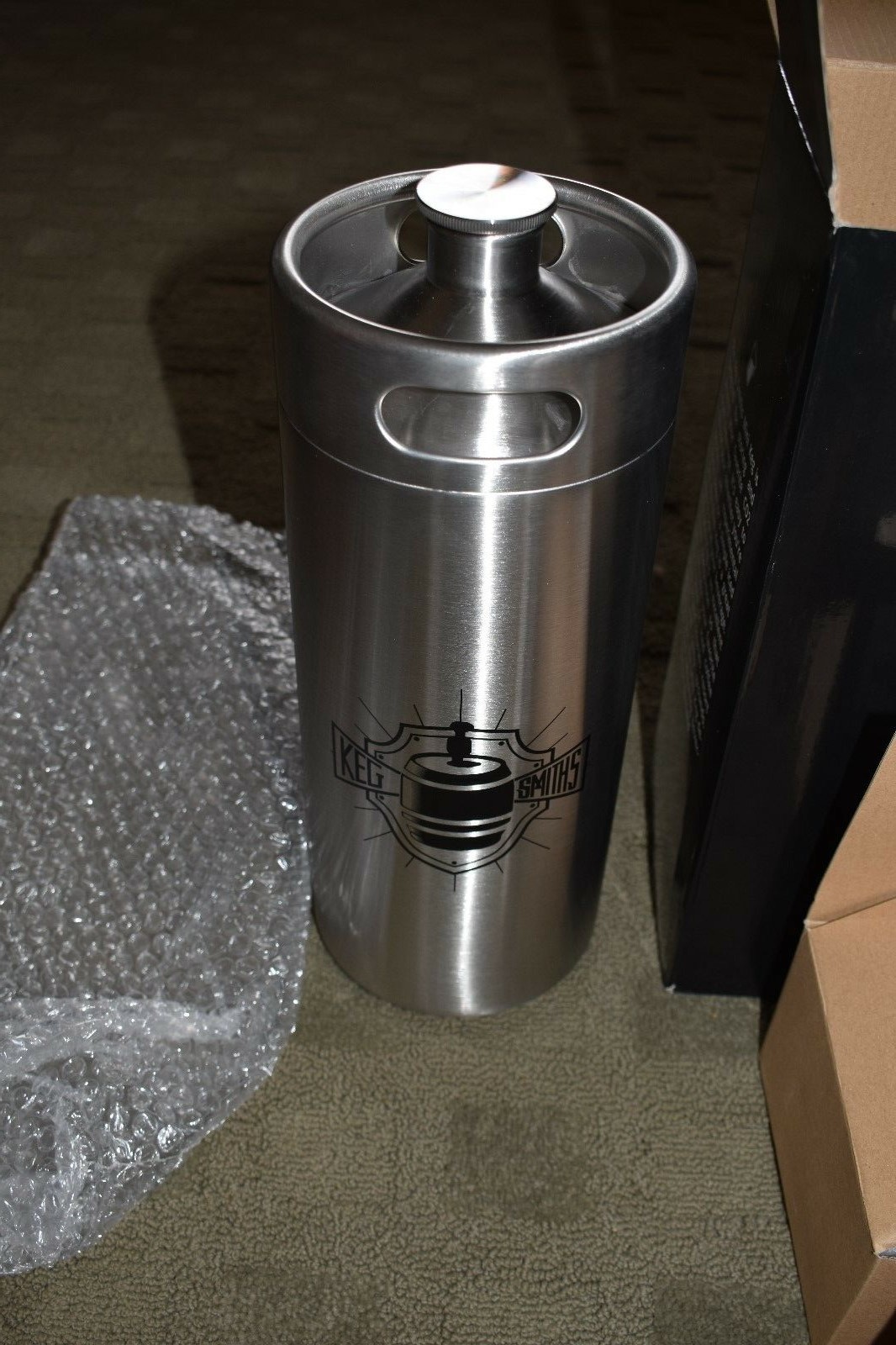 Keg Smiths 128 oz Portable Draft Keg System CO2 Regulated Stainless Steel KEG02D