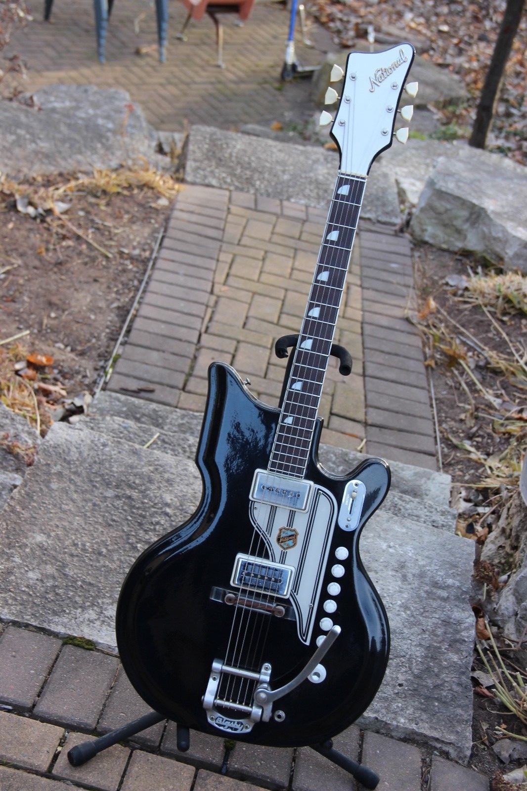 VINTAGE 1960's VALCO BUILT NATIONAL VAL PRO 88 RESOGLASS ELECTRIC GUITAR *RARE*